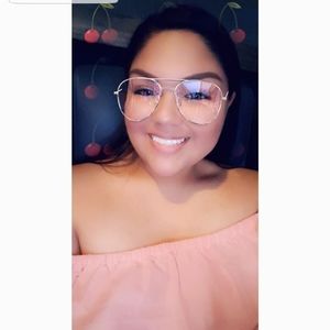 Meet your Posher, Brianna